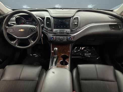 Used 2014 Chevrolet Impala LT w/ Convenience Package image 13