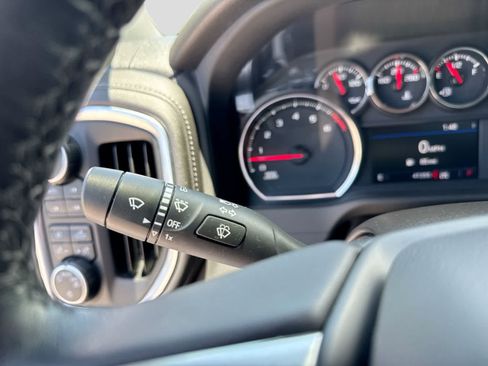 Used 2022 Chevrolet Silverado 1500 RST AWD/4WD image 34