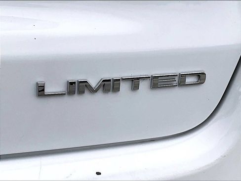 Used 2025 Jeep Compass Limited AWD/4WD image 28