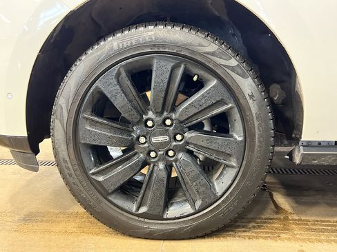 Used 2023 Lincoln Navigator L Reserve w/ Equipment Group 201A image 9