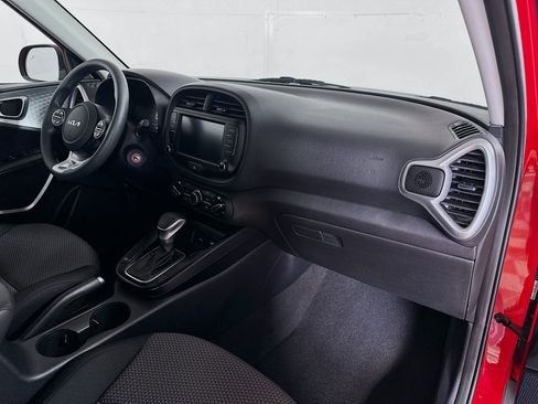 Certified 2024 Kia Soul LX w/ Option Group 015 image 26