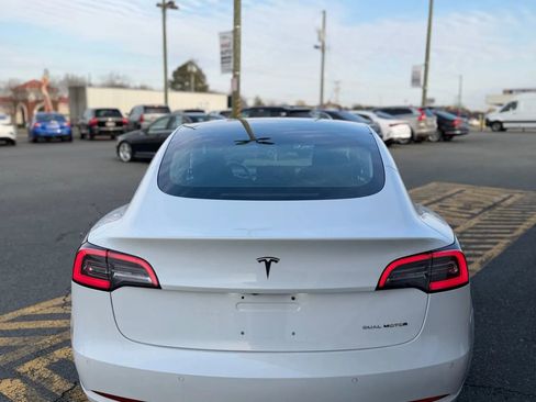 Used 2018 Tesla Model 3 Long Range image 5
