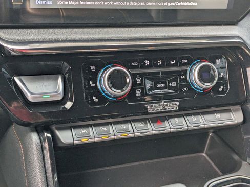 Certified 2023 GMC Sierra 1500 AT4 w/ AT4 Preferred Package image 20