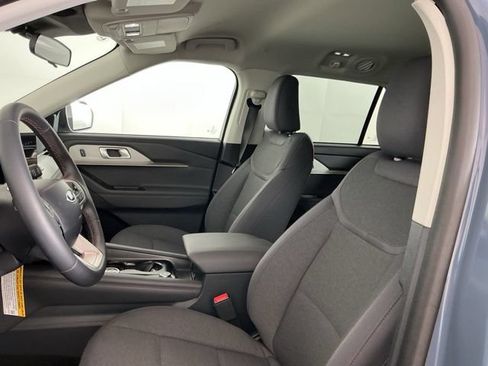 Used 2026 Ford Explorer Active AWD/4WD image 14