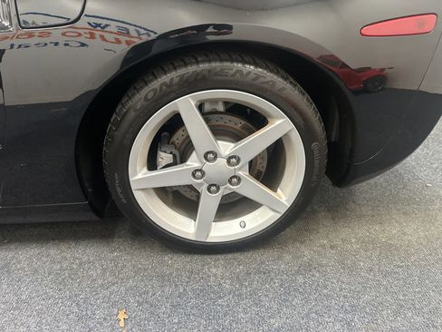 Used 2005 Chevrolet Corvette 2dr Cpe w/ Preferred Equipment Group image 22