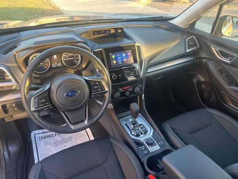 Used 2024 Subaru Forester Premium image 12