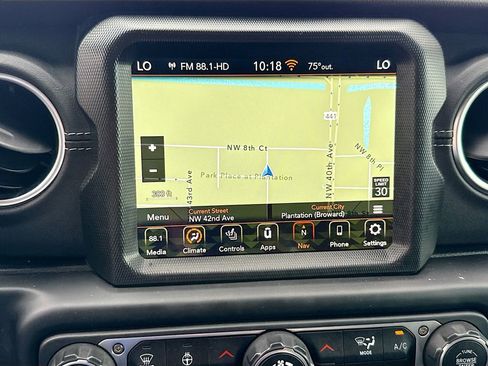 Used 2023 Jeep Wrangler Unlimited Sahara w/ Cold Weather Group image 14