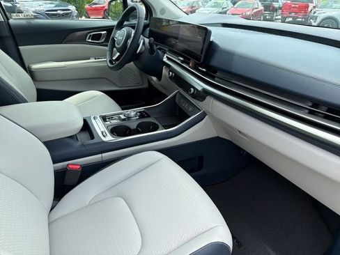 New 2026 Kia Carnival SX Prestige FWD image 22