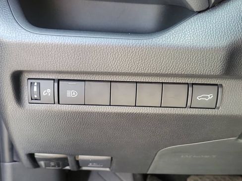 Used 2025 Toyota RAV4 XLE w/ Convenience Package FWD image 12