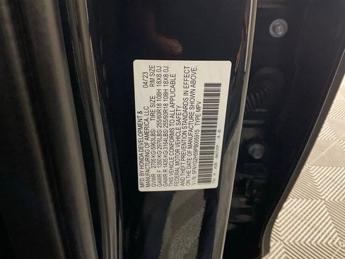 Used 2023 Honda Pilot EX-L image 28