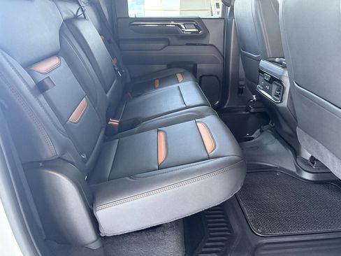 Used 2025 GMC Sierra 2500 AT4 AWD/4WD image 30