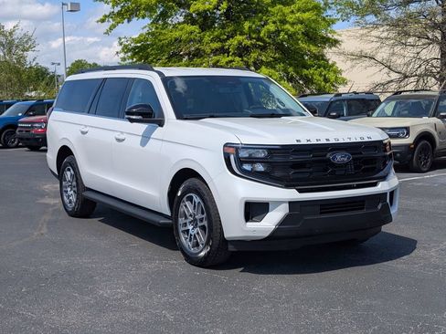 New 2026 Ford Expedition Max Active AWD/4WD image 2