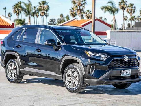 Certified 2025 Toyota RAV4 XLE image 5