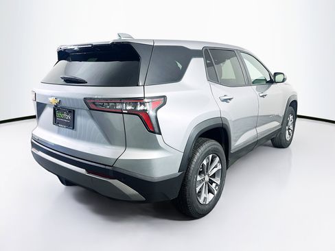 Used 2025 Chevrolet Equinox LT FWD image 9