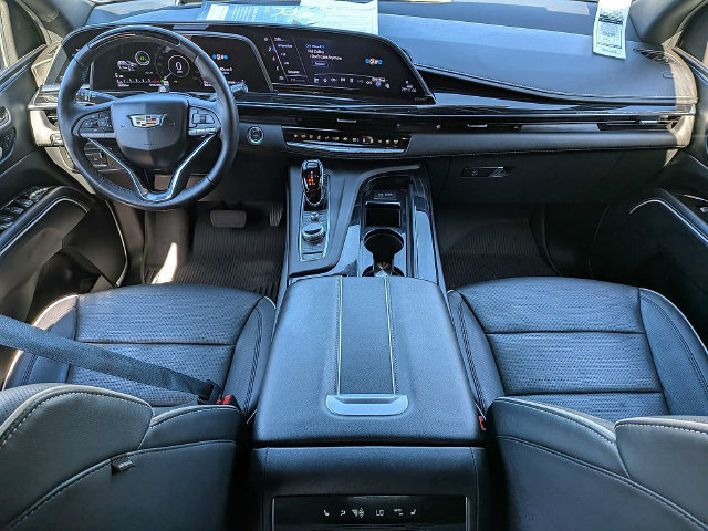 Certified 2023 Cadillac Escalade Sport w/ LPO, ONYX Package AWD/4WD image 17