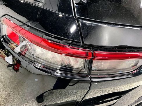 Used 2024 Jeep Grand Cherokee Altitude image 23