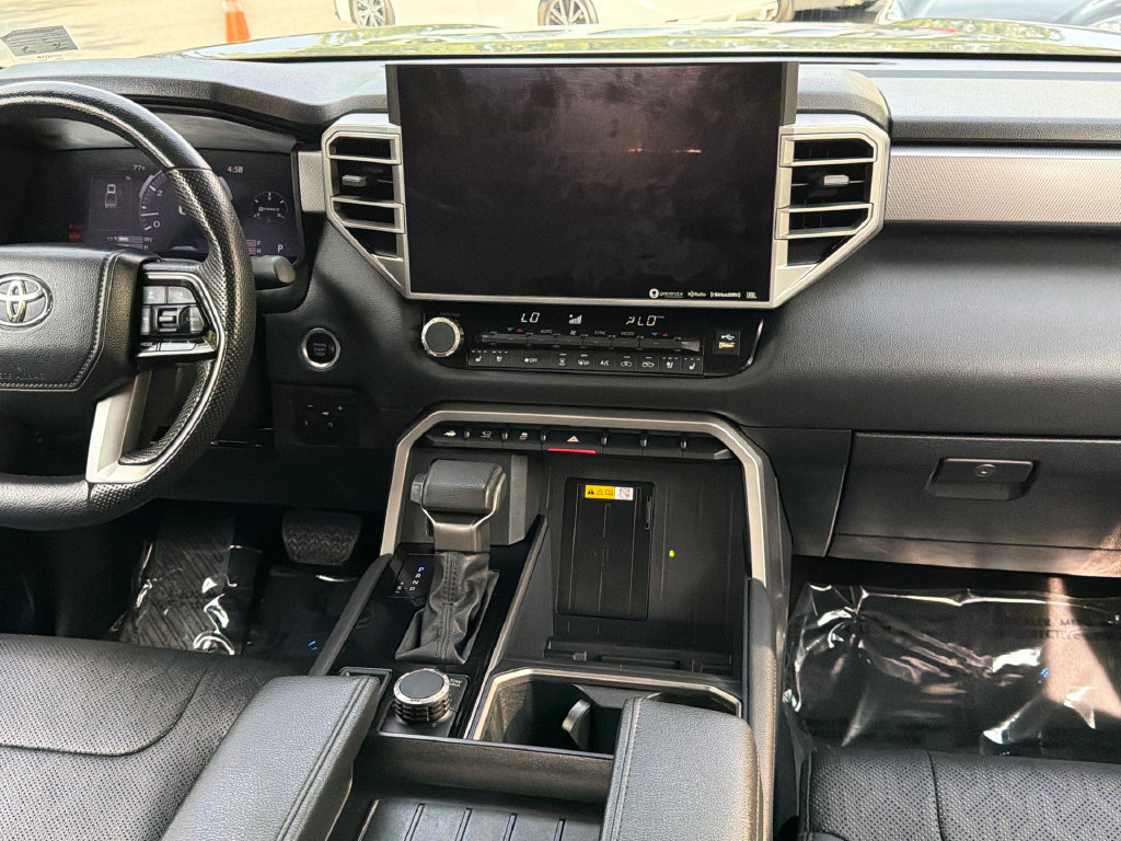 Used 2024 Toyota Tundra Limited AWD/4WD image 16