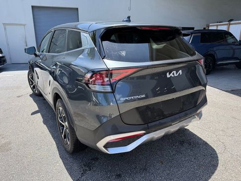 Used 2023 Kia Sportage EX FWD image 4
