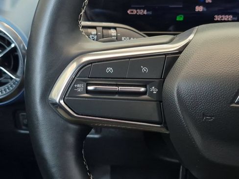 Used 2024 Chevrolet Equinox EV LT FWD image 15