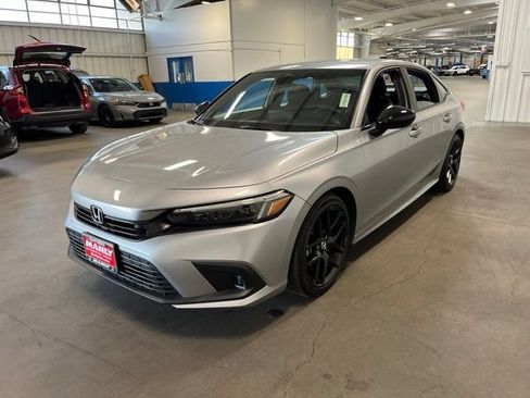 Used 2024 Honda Civic Sport image 7