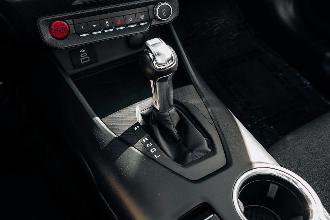 Used 2024 Ford Mustang Convertible RWD image 35
