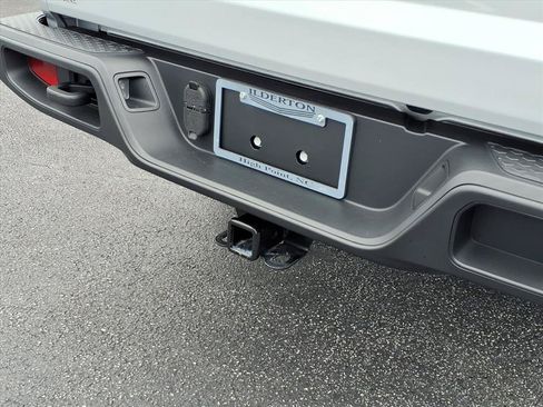 Certified 2023 Jeep Gladiator Sport AWD/4WD image 27