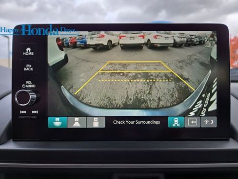 New 2025 Honda Pilot Touring image 34