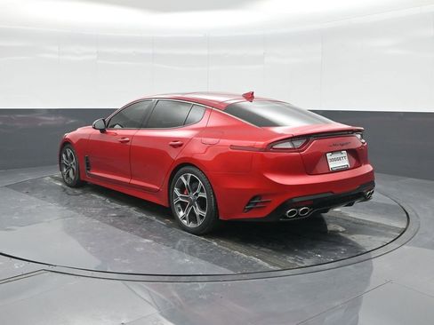 Used 2021 Kia Stinger GT2 image 22