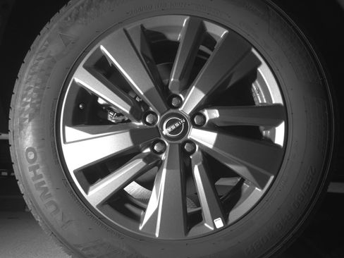 Used 2025 Nissan Pathfinder SV AWD/4WD image 15