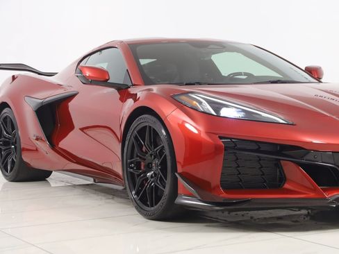 Used 2025 Chevrolet Corvette Z06 w/ Z07 Performance Package RWD image 72