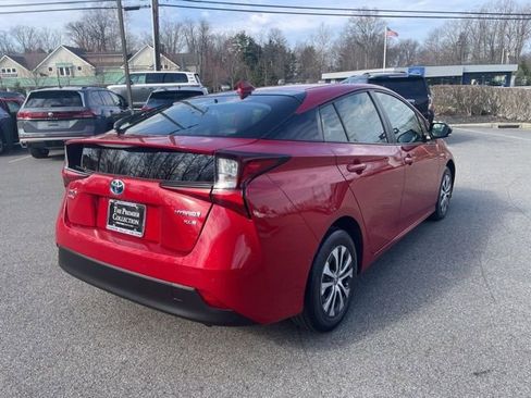 Used 2020 Toyota Prius XLE w/ Advanced Technology Package image 4