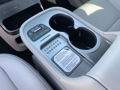 New 2026 Hyundai Ioniq 9 SEL image 27