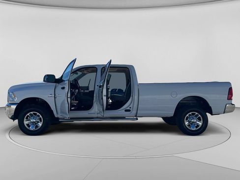 Used 2016 RAM 3500 Tradesman w/ Chrome Appearance Group AWD/4WD image 28