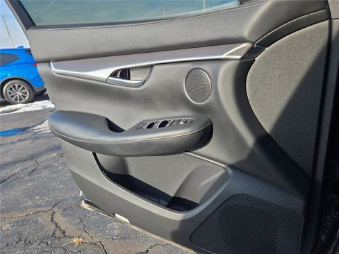 Used 2022 INFINITI QX50 Luxe w/ Appearance Package image 17