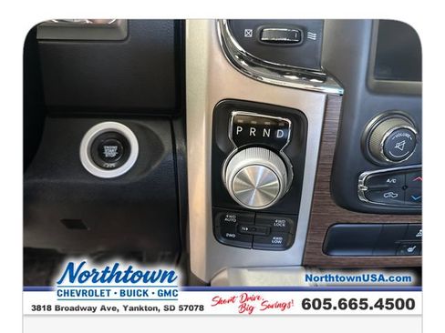 Used 2017 RAM 1500 Laramie w/ Convenience Group AWD/4WD image 23
