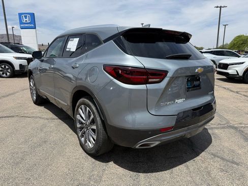 Used 2024 Chevrolet Blazer Premier w/ Driver Confidence II Package FWD image 9