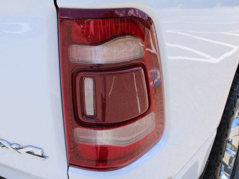 Used 2021 RAM 1500 Big Horn AWD/4WD image 11