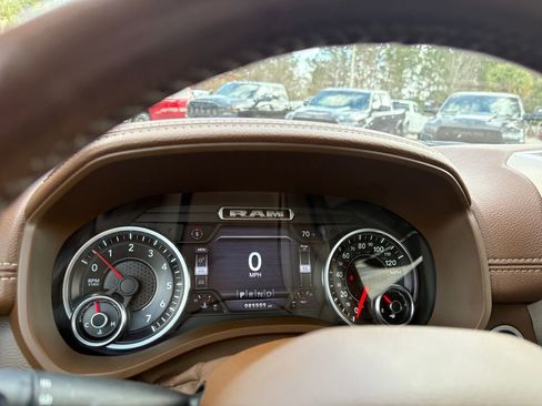 Used 2019 RAM 1500 Laramie image 16