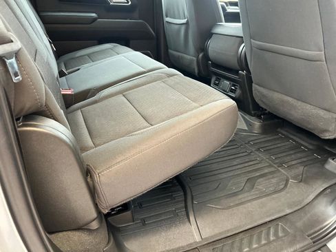 Used 2023 GMC Sierra 1500 SLE w/ X31 Off-Road Package image 17