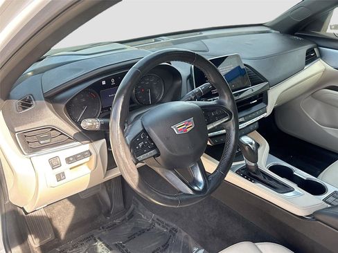 Used 2020 Cadillac CT4 Premium Luxury image 9