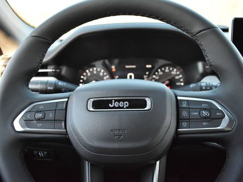 New 2026 Jeep Compass Limited AWD/4WD image 14