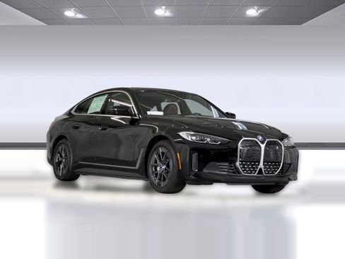 Used 2023 BMW i4 eDrive35 w/ Premium Package RWD image 6
