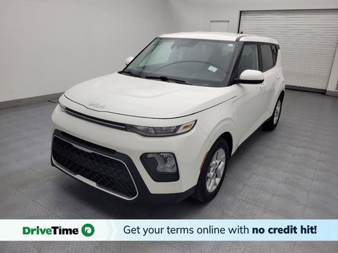 Used 2022 Kia Soul LX w/ Technology Package image 1