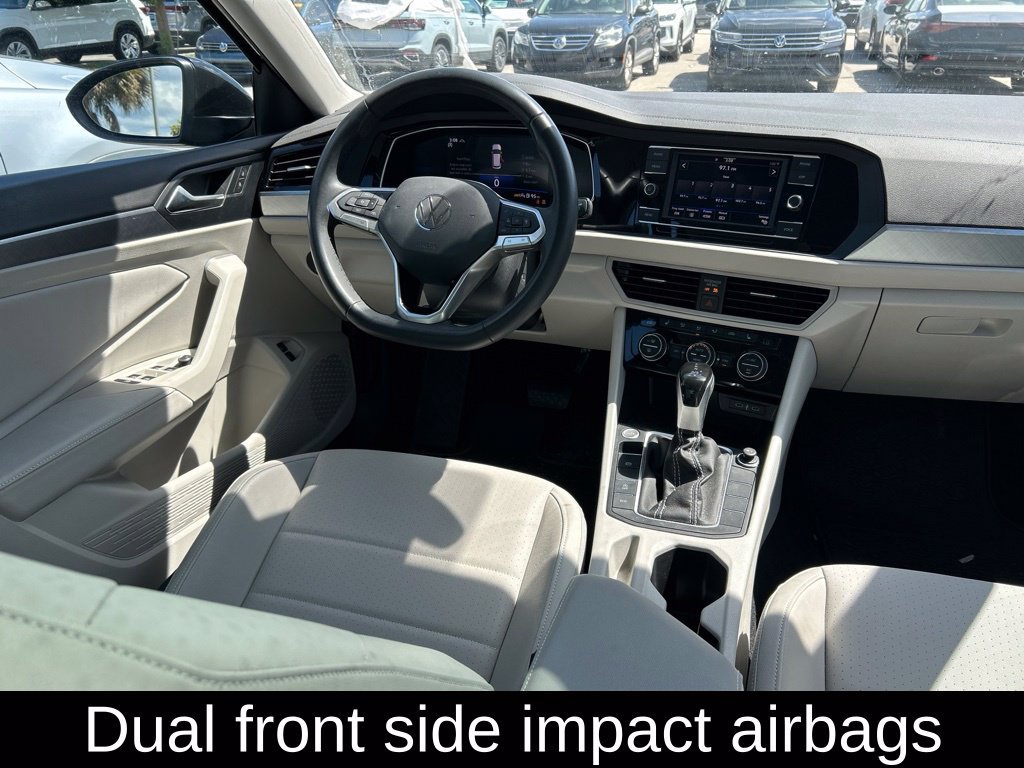 Used 2024 Volkswagen Jetta SE w/ Panoramic Sunroof Package FWD image 9