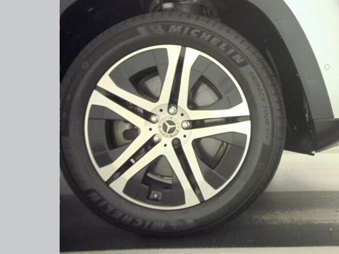 Used 2021 Mercedes-Benz GLS 450 4MATIC image 8