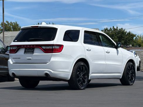 Used 2019 Dodge Durango SXT RWD image 2