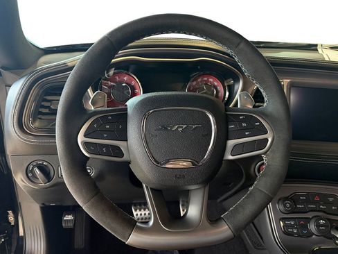 Used 2023 Dodge Challenger SRT Hellcat image 12