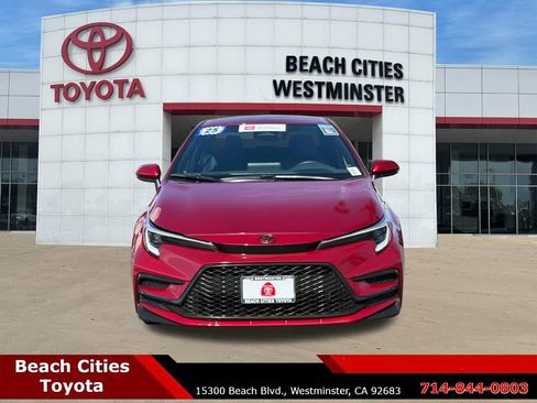 Certified 2025 Toyota Corolla SE image 4