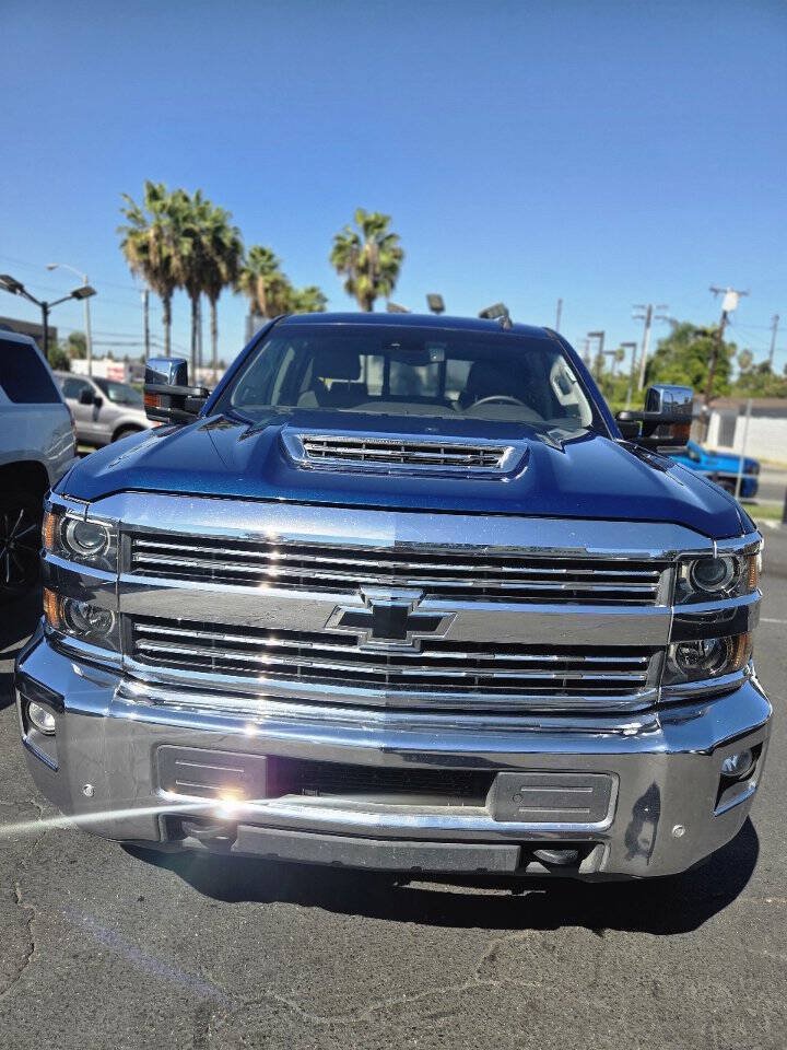 Used 2017 Chevrolet Silverado 2500 LTZ w/ Duramax Plus Package AWD/4WD image 6