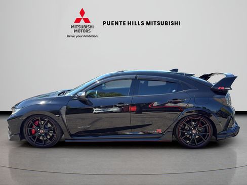Used 2019 Honda Civic Type R image 8